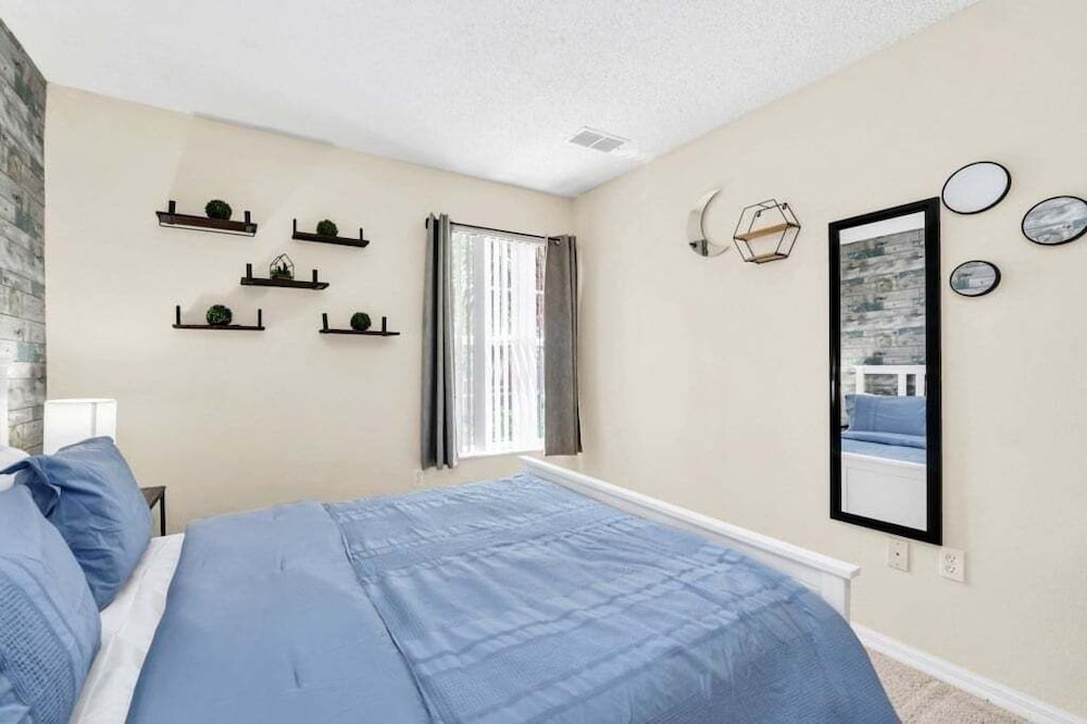 Disney's Back Yard Secret Dream Home! 3 Bedroom Townhouse