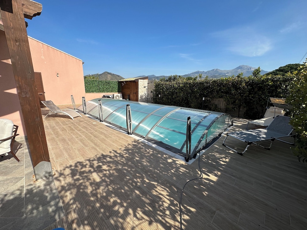 Villa With a Private, Heated Pool for Exclusive use Near Cefalù