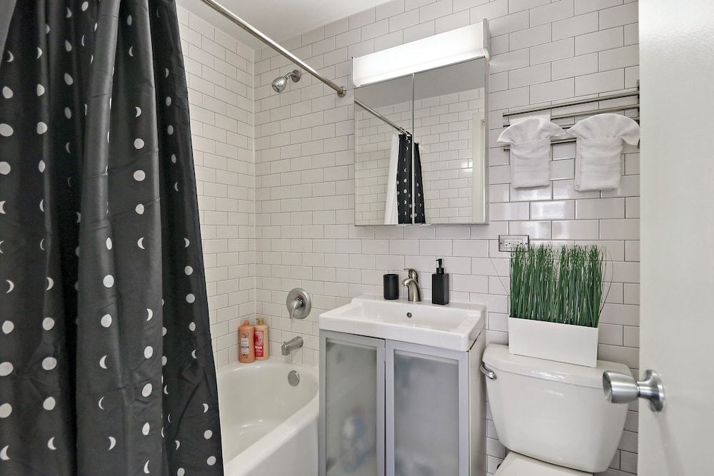 2BR Apt in Hyde Park - Algonquin 8E