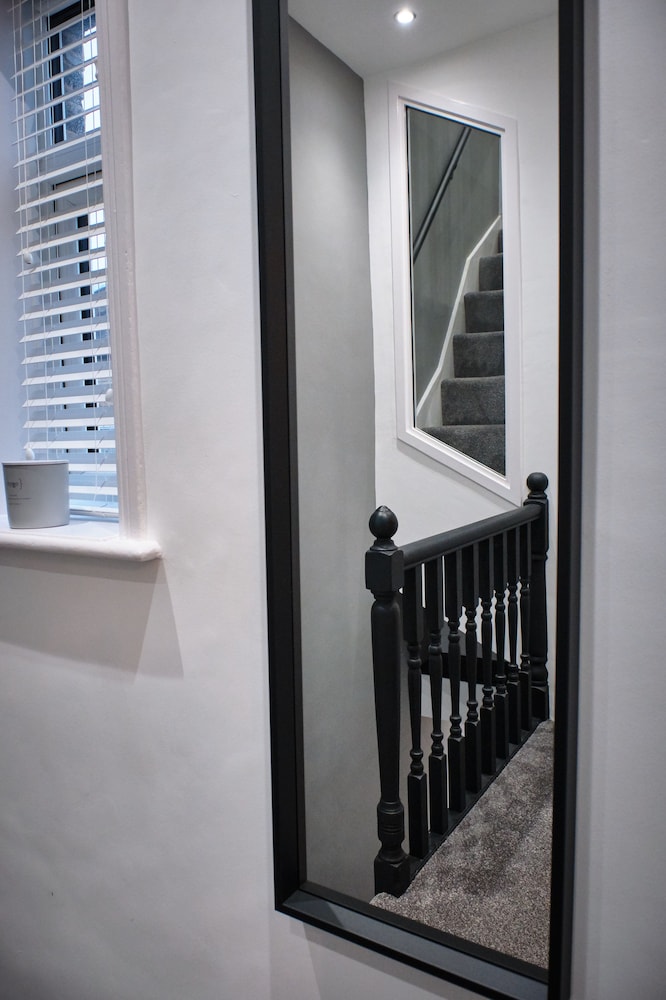 The Townhouse Simple2let Serviced Apart view 4