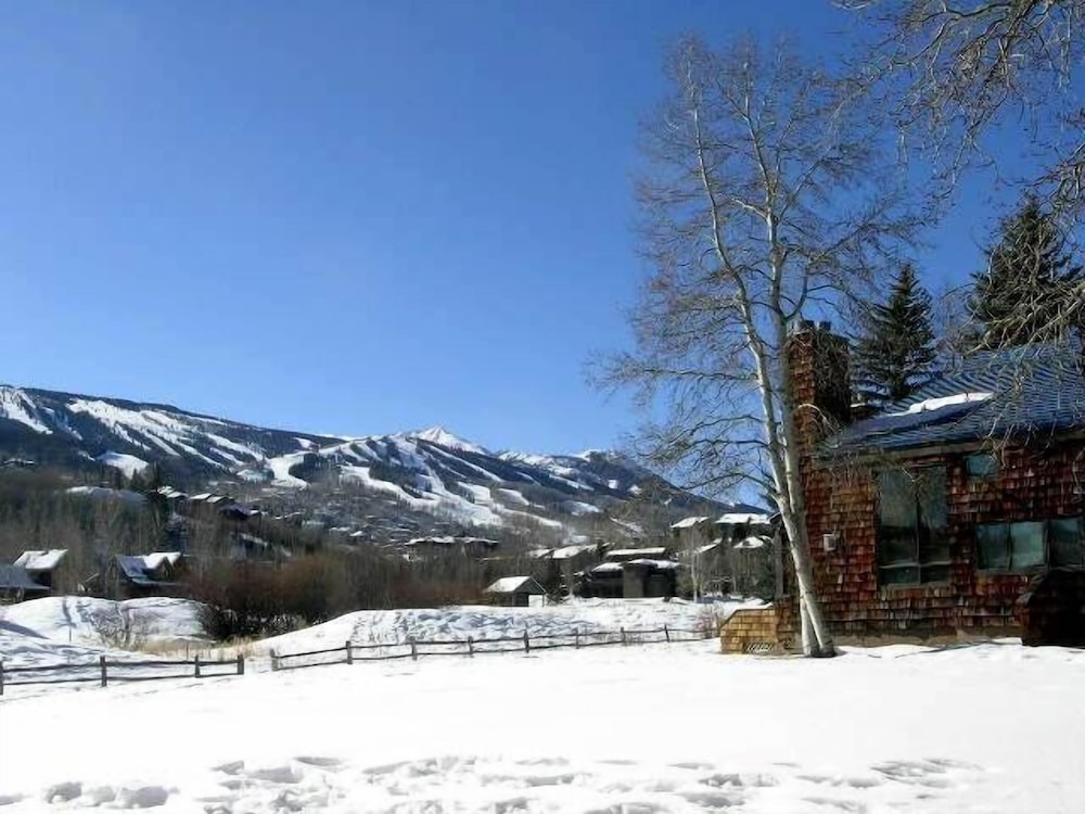 Snowmass Villa 21 3.- 5 Bedrooms Home