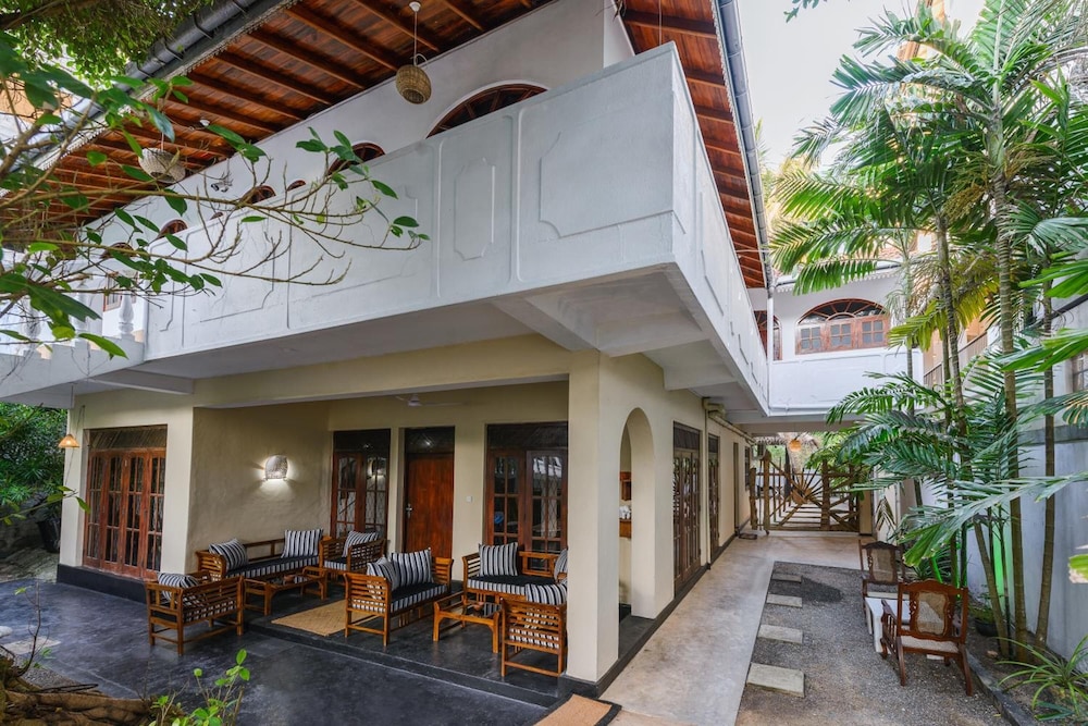 Bright Sunshine Guest House view 3