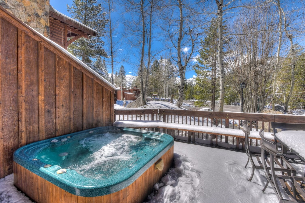 Lake Tahoe Vacations - Squaw Creek Barrel - Property Image 16