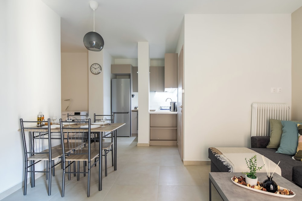 Theai 1-Bedroom Apartment in Athens