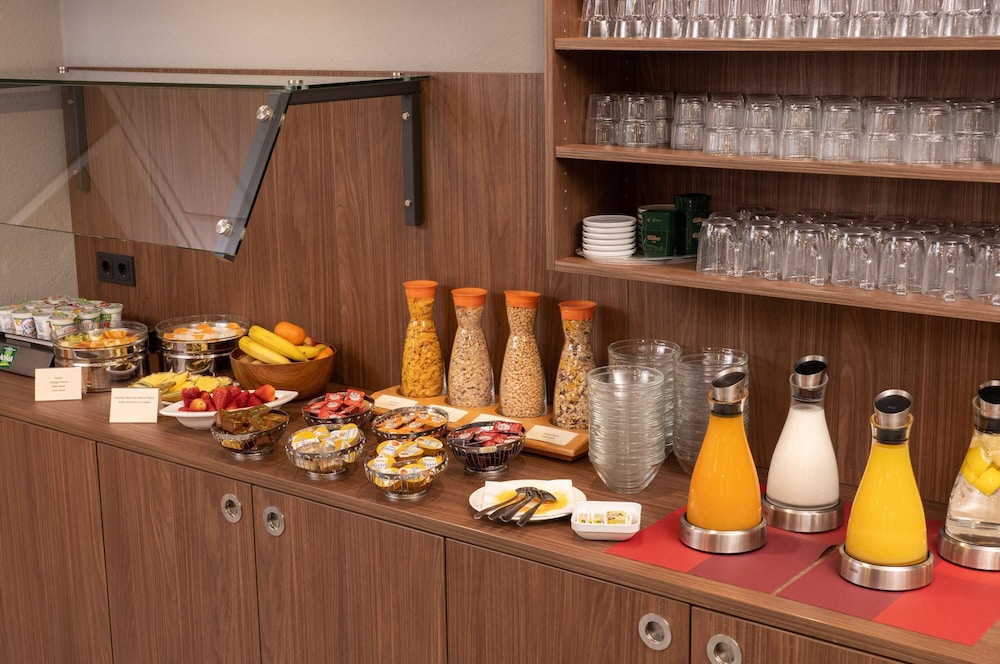 Neuss Vacations - Best Western Comfort Business Hotel - Property Image 10
