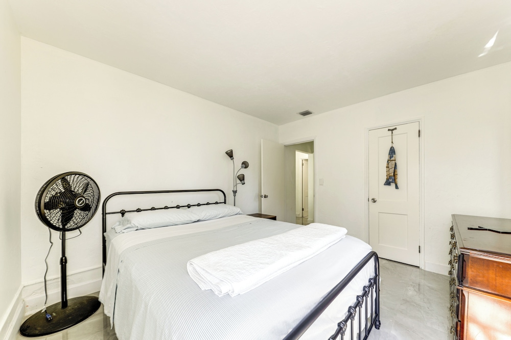 4 Mi to Ft Lauderdale Beach: Wfh-friendly Home!