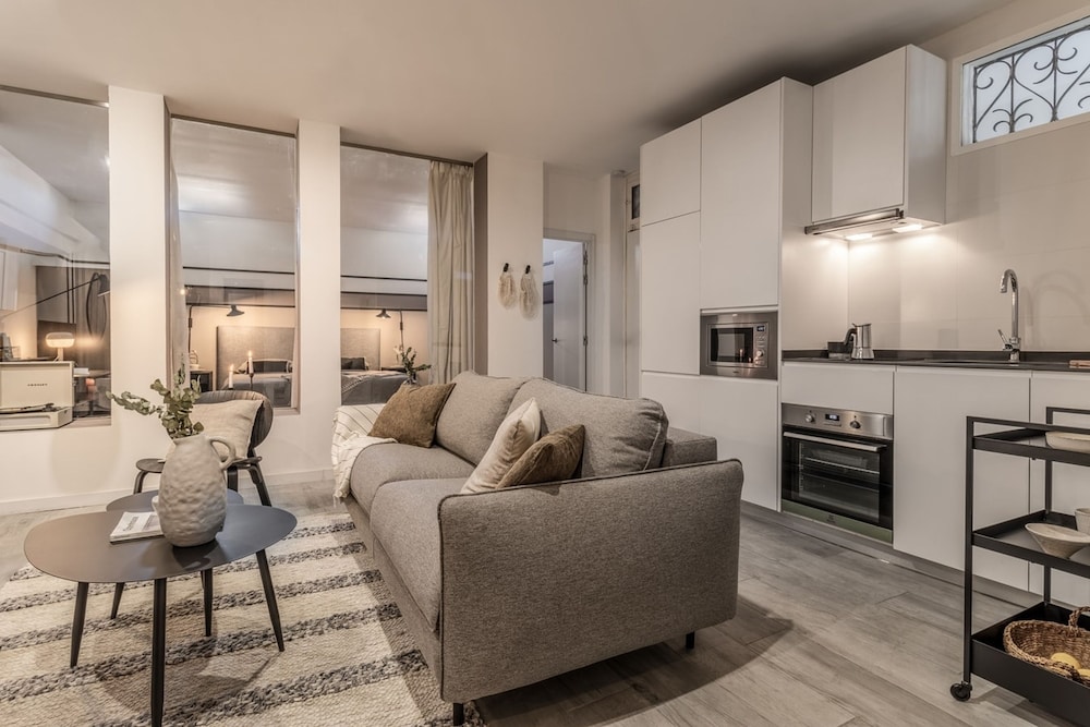 Ayllon - 1 Bedroom in Recoletos