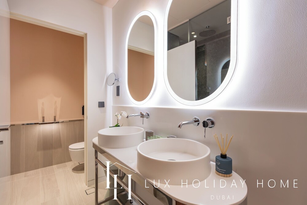 LUX The Modern Retro Suite