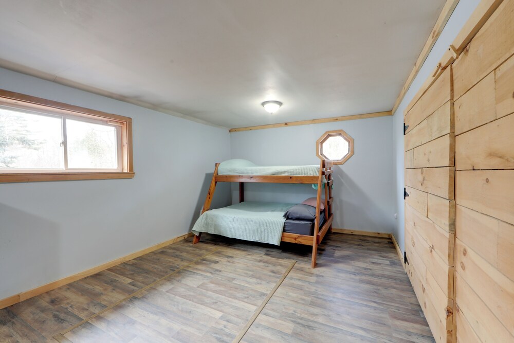 Fall Festival Retreat: Cabin w/ Deck & Yard!