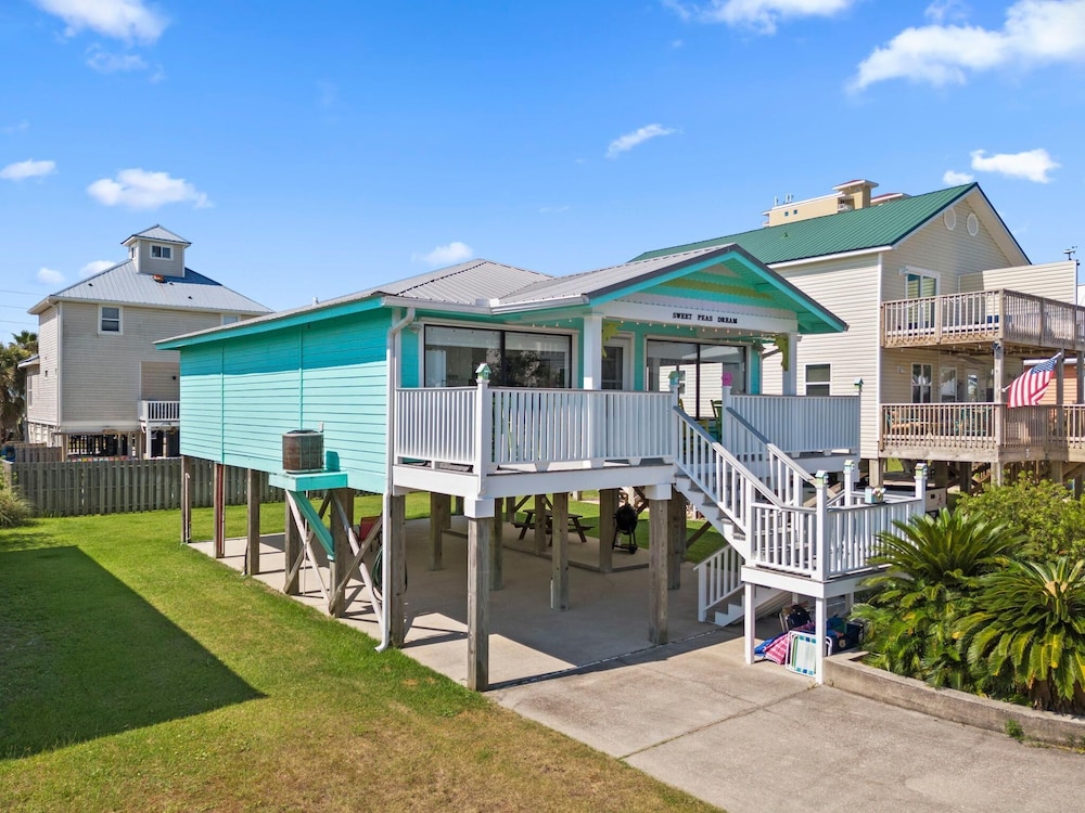 Hazel Mae's Hideaway view 4