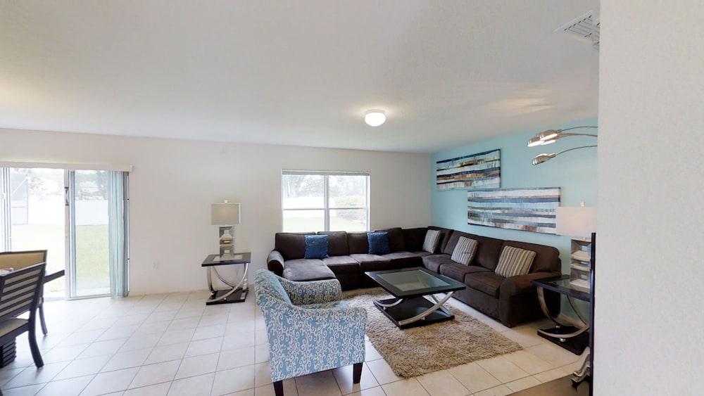 Crystal Cove 947