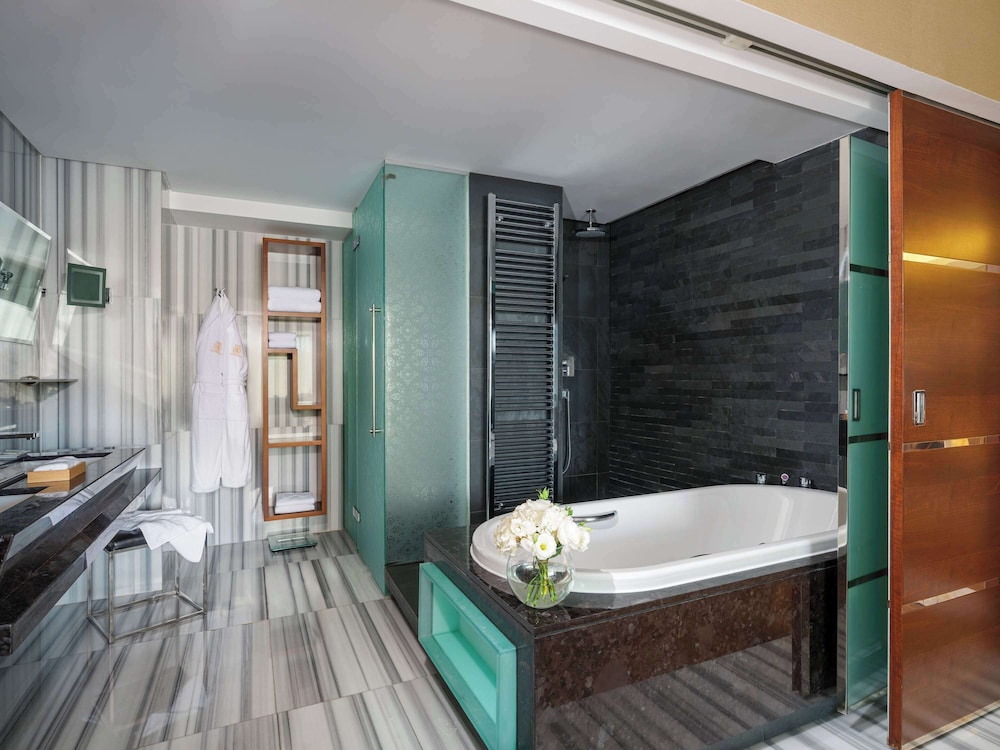 Swissotel The Bosphorus Istanbul - Image 23