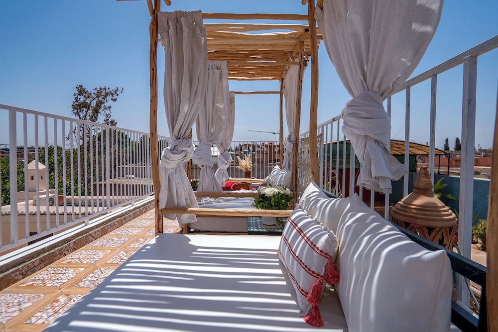 Riad Yalla habibi