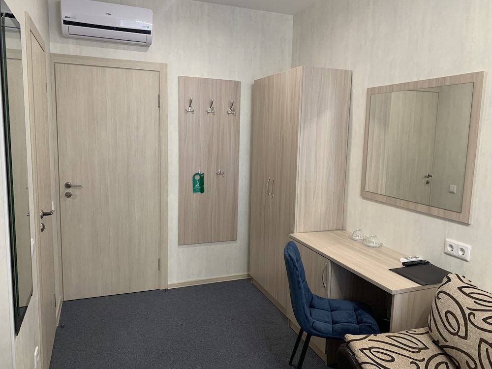 Matrix Hotel