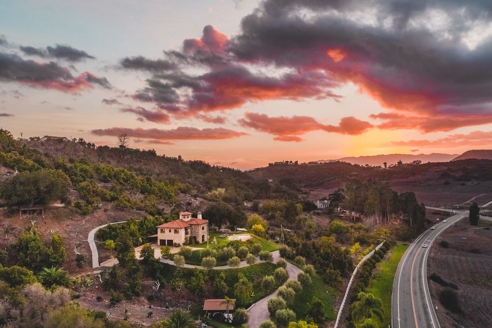 Casa del Arbol by Avantstay Stunning California Estate With Incredible Views view 5