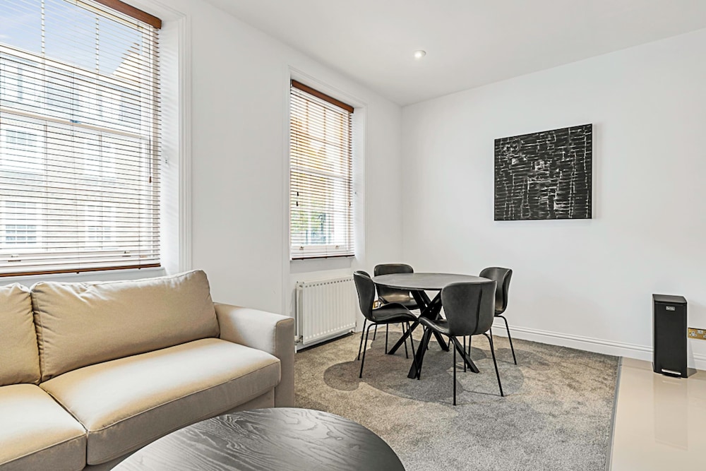A One-bedroom Apartment Situated In Central London