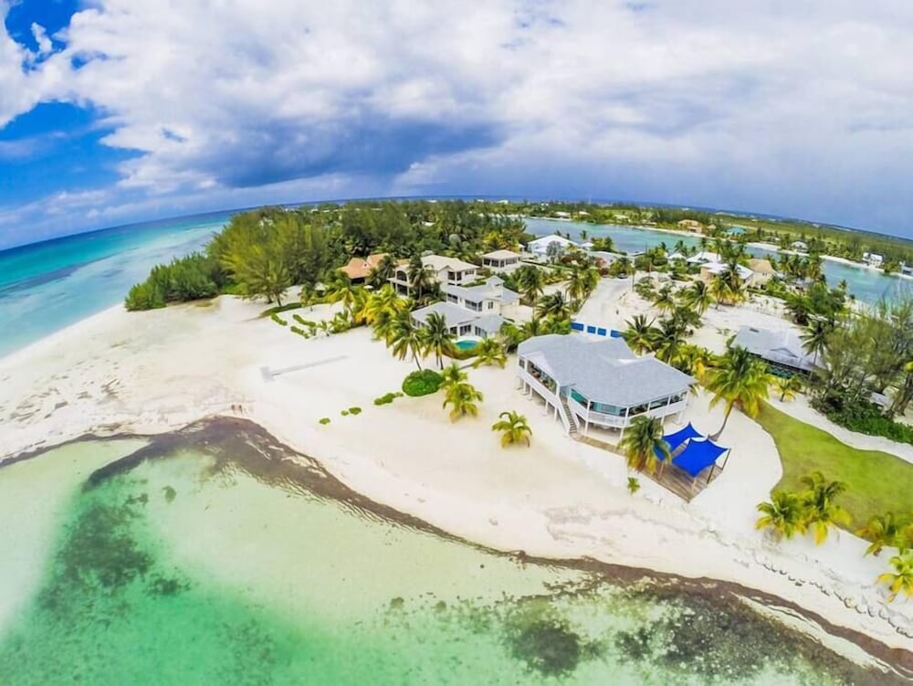 The Cottage at Rum Point - Private Getaway view 5