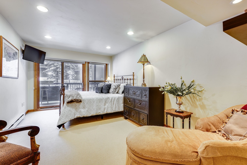 Condo Near Golf Club 2 Mi to Vail Ski Resort! - Property Image 26
