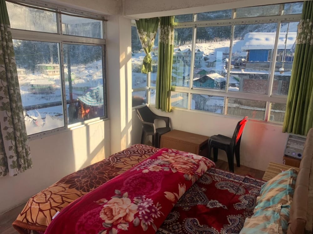 Yangzom La Homestay