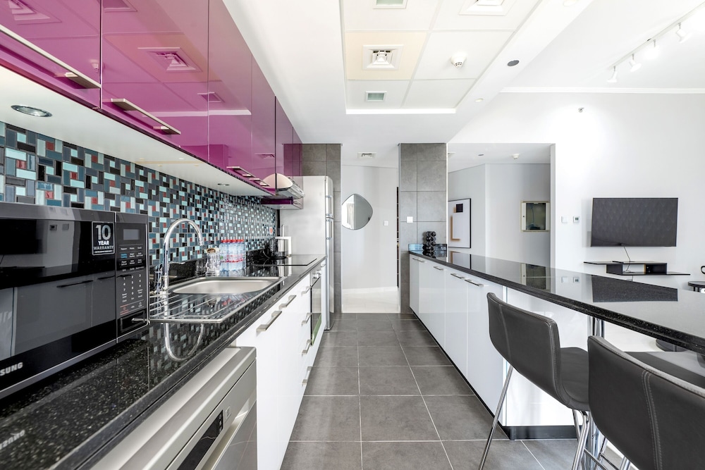 Iconic Marina Stay Cayan Tower 2BR
