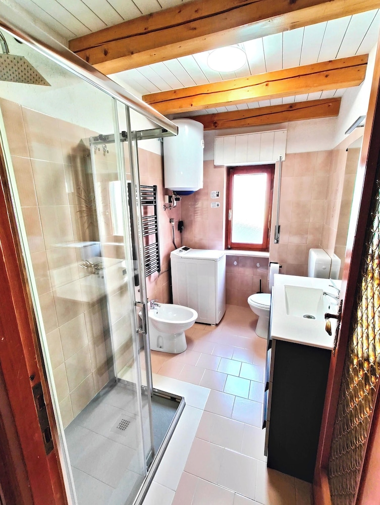 Quiet Two-room Apartment With Parking Space - Casa Montan