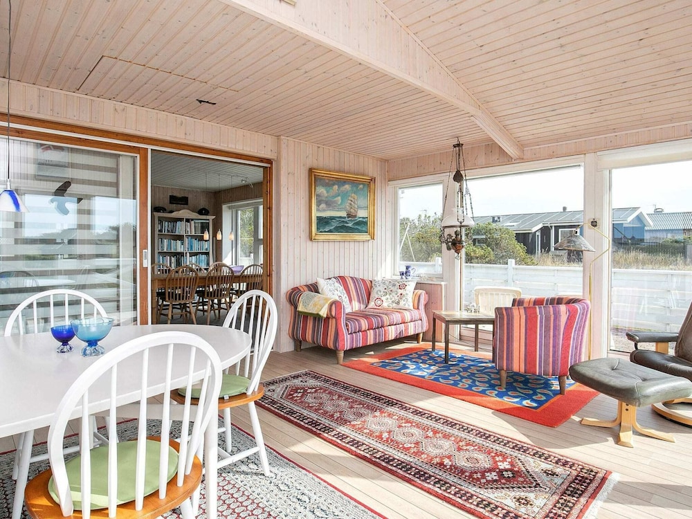 Spacious Retreat by Dunes - By Traum Ferienwohnungen view 4