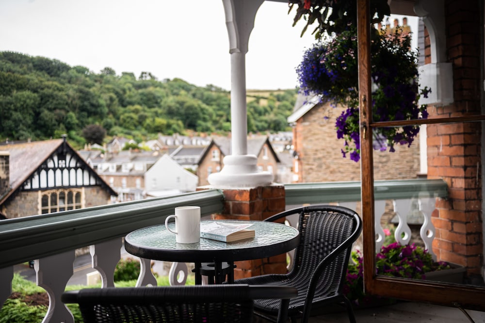 Lynton Vacations - Southcliffe Bed  Breakfast - Property Image 52