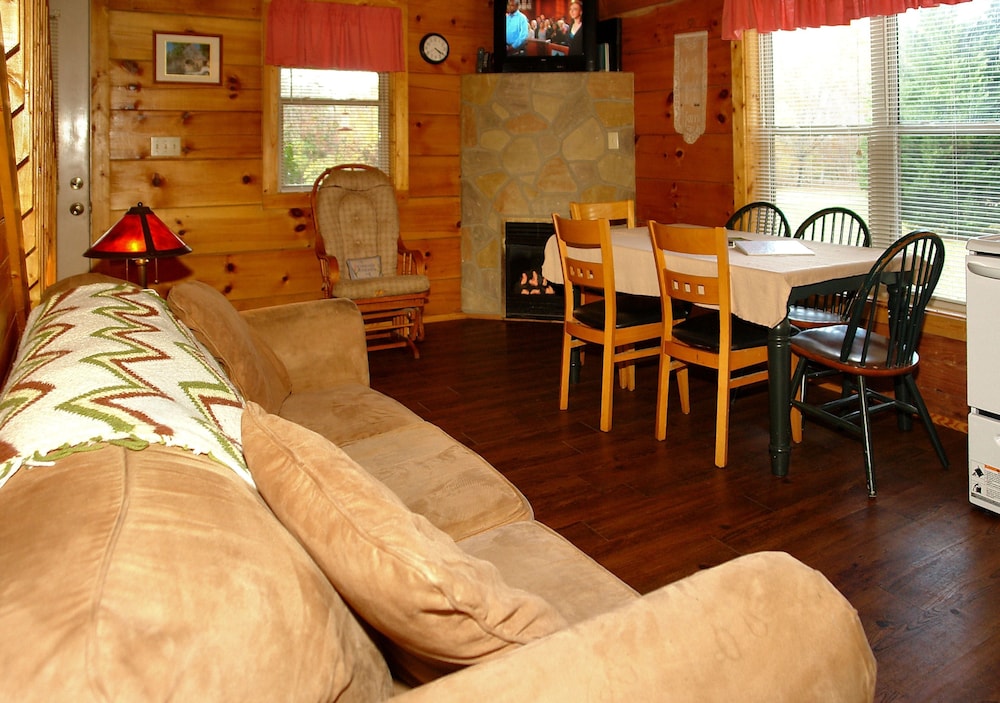 Jon's Pond on Cosby Creek - 2 Bedrooms, 2 Baths, Sleeps 6 Cabin by RedAwning