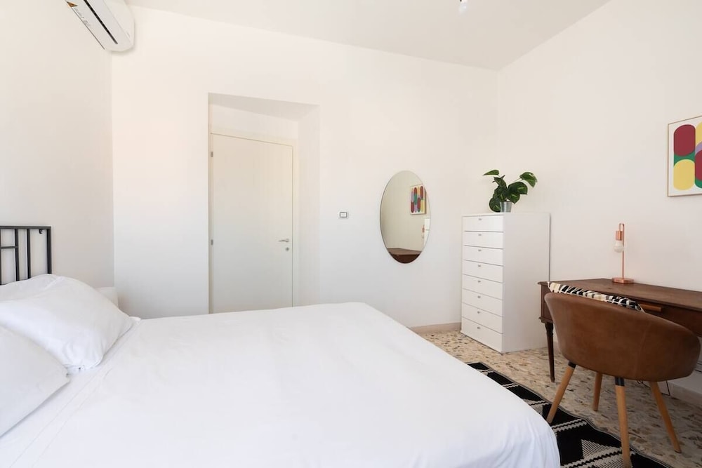 Luminous Family Apt With Balcony By St Peter'S