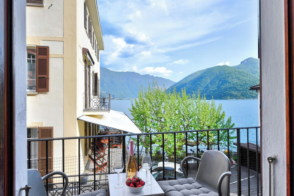Residenza Lungolago Melide