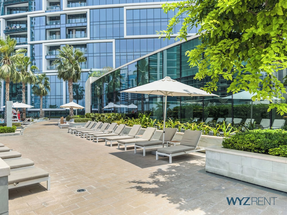 Luxury 1BR Address JBR Beachfront