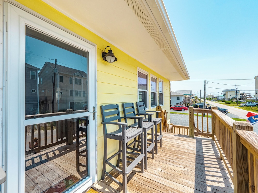 Mountains to Sea by Topsail Realty