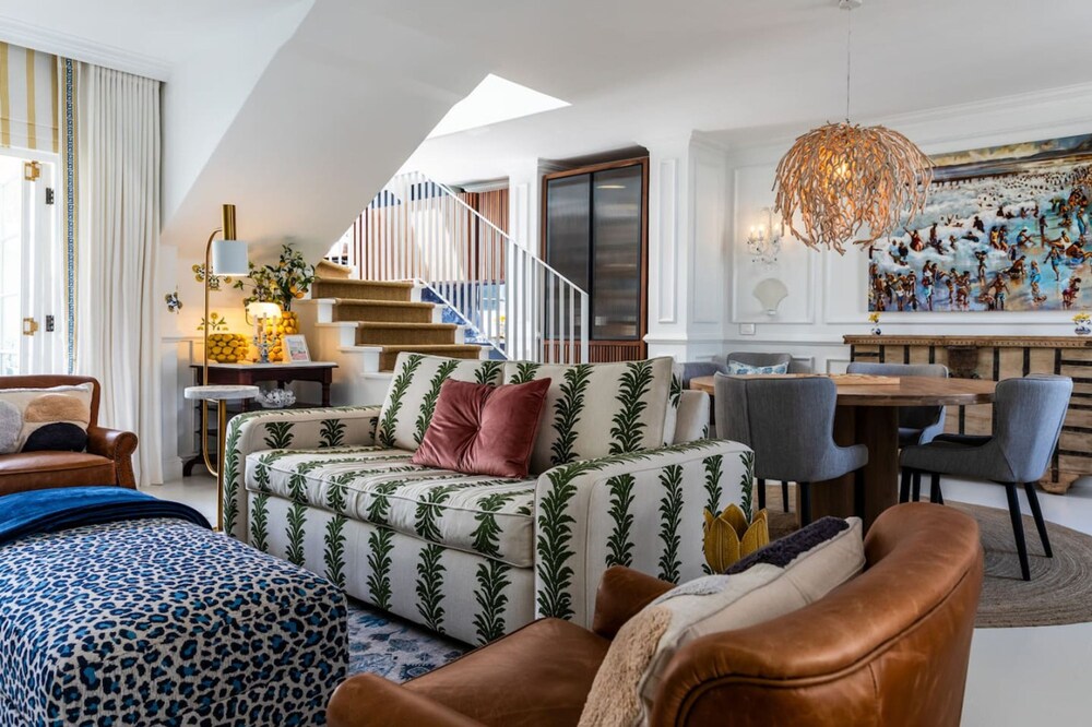 Modern Coastal Townhouse at The Majestic