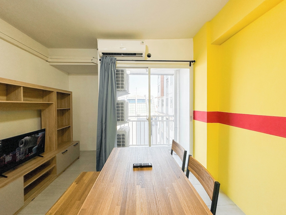 Modern and Cozy 2BR Apartment at Suncity Residence
