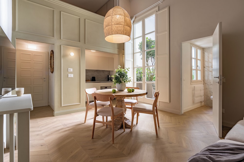 Deservi Luxury Apartments