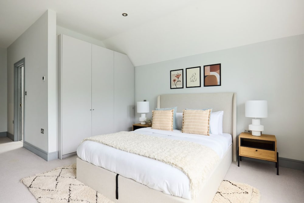 The Putney Sanctum - Beckoning 2bdr Flat With Balcony