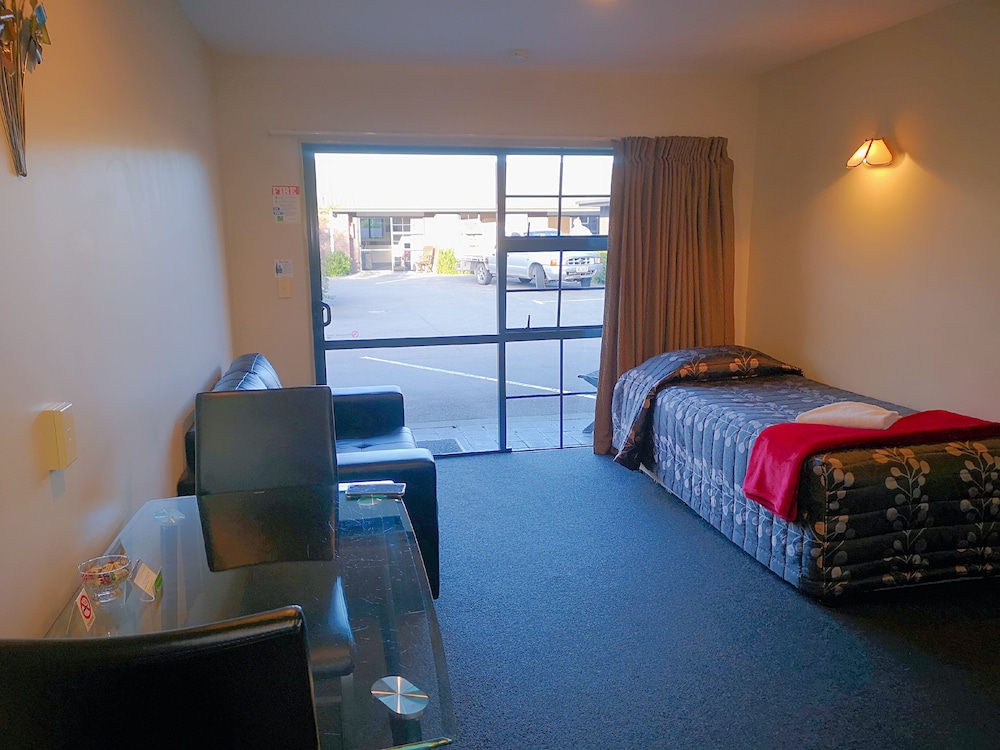 Aston Court Motel Blenheim