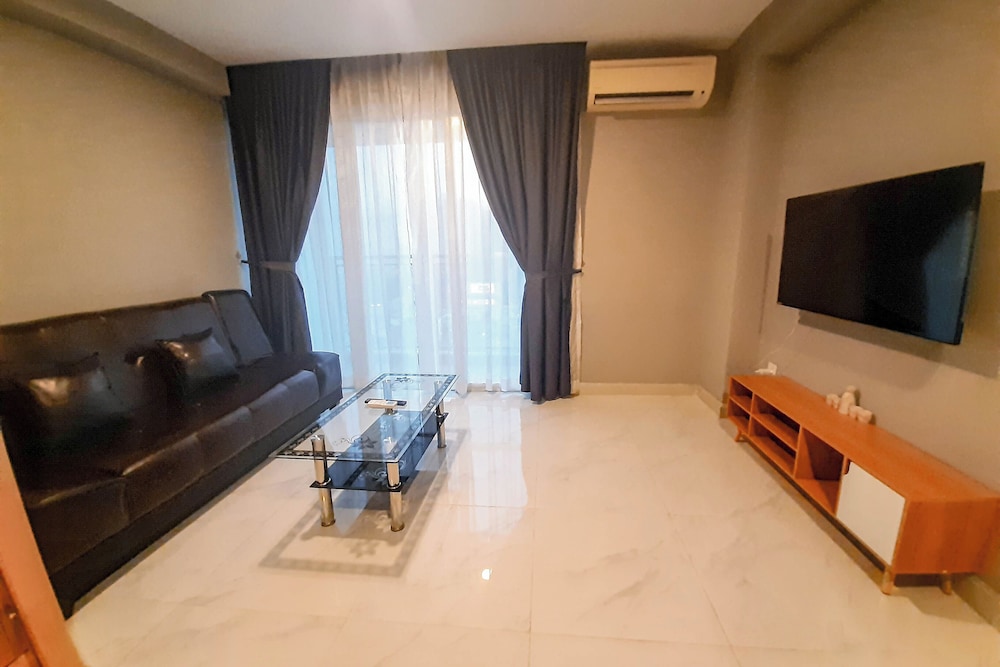 Cozy Loft 2Br At Grand Jati Junction Apartment