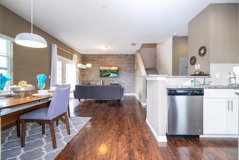 Spacious 4Bd Disney Dream With Resort Access at Lucaya 3210