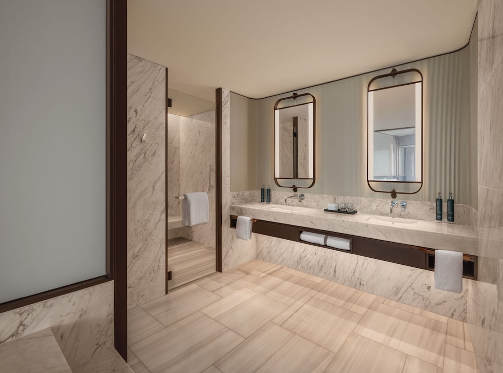 Hilton Saigon 29