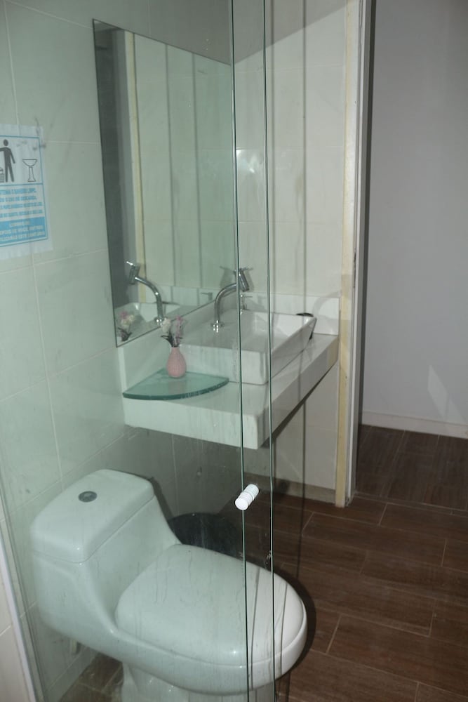 Mansao 6 suites c piscina e jacuzzi 082M