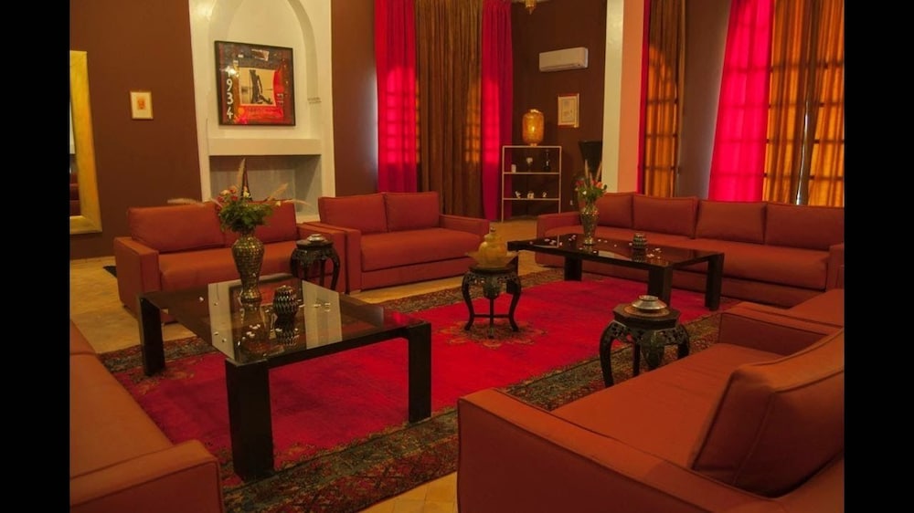 lounge