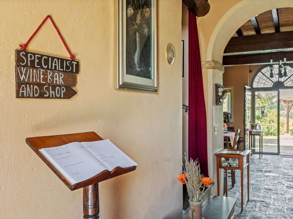 Rustic Holiday Home in Citta di Castello With Swimming Pool photo 2
