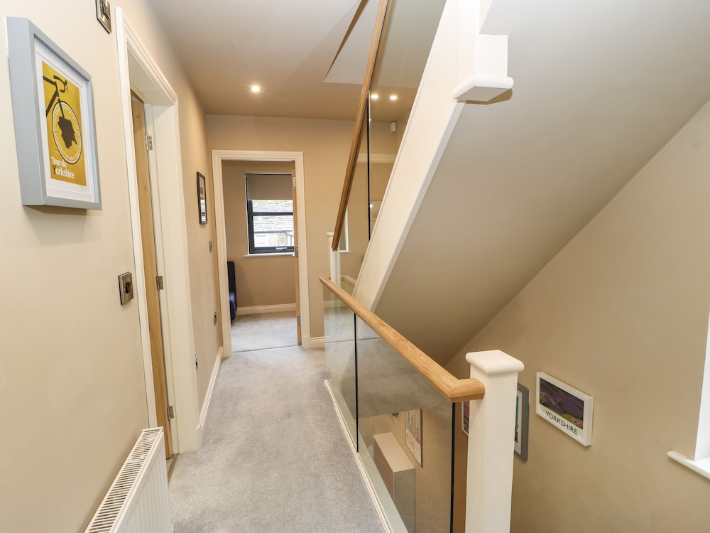 1 Stansfield Mews
