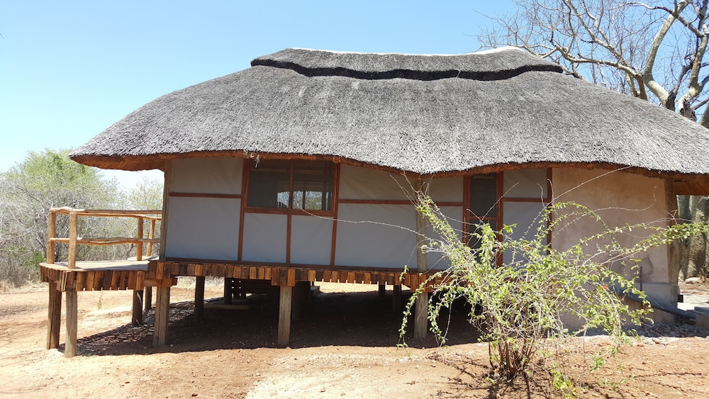 Mabata Makali Lodge & Campsite
