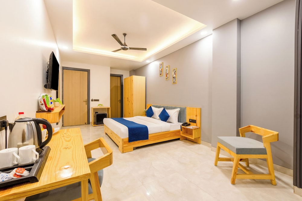 Hotel Zest Near IGI Airport