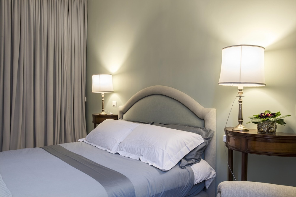 Le Fontane - Perfect Apartment Airy Tasteful Modern in a Historic Rome