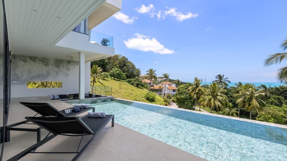 4 Bed SeaView Villa with Breakfast KBR32