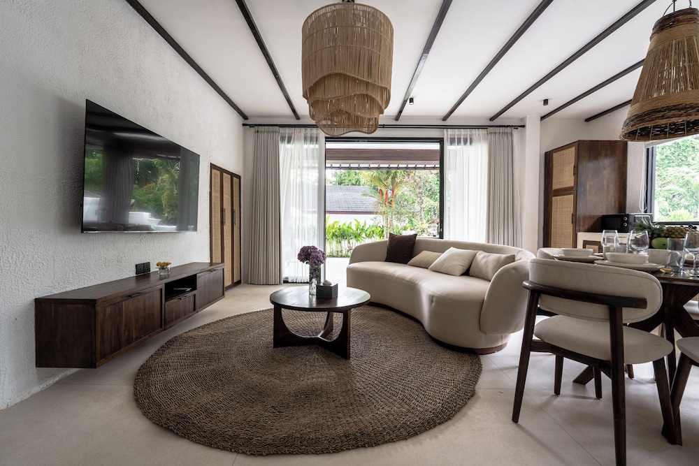 Sacred Jungle by EVDEkimi Ubud – Modern Villas and Apartments with Kitchens, Pools, & Personalized Concierge Service
