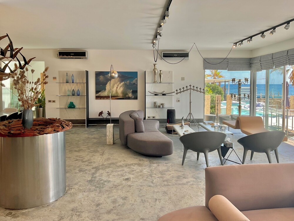 Shatt El Reewa Villa
